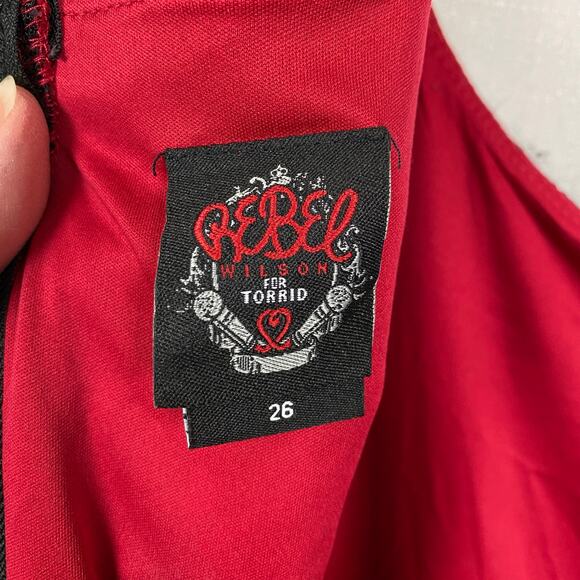 Torrid x Rebel Wilson Red&Black Lace Peplum Sheath Midi Dress Sz.26W - Picture 8 of 15